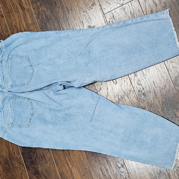 TORRID Vintage Stretch Crop Boyfriend Size 16 - Picture 4 of 6